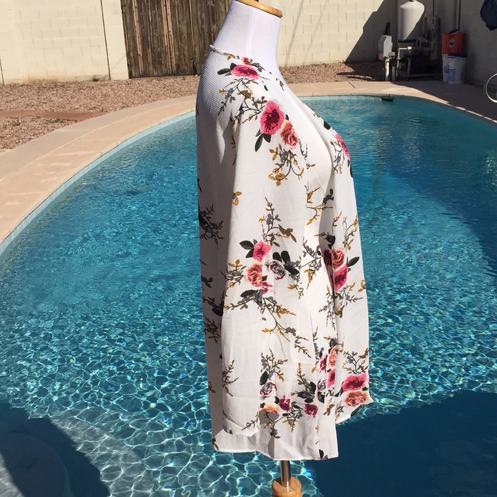 White Floral Print Kimono - Picture 3 of 4